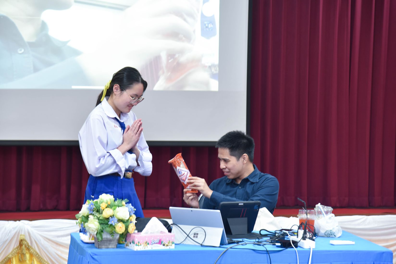 โรงเรียนปรีชานุศาสน์